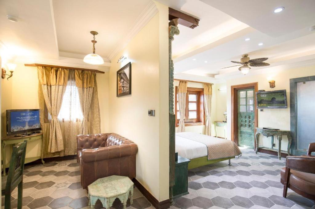 Heritage Hotel Suites And Spa Pokhara Exterior foto